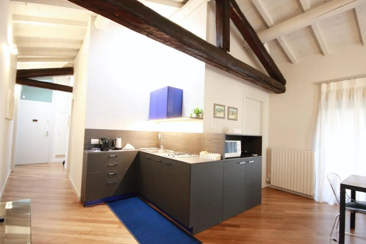 Rio Fiol Apartment Verona 0*,  Italië